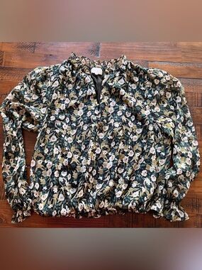 Floral Long-Sleeve Smocked Hem Blouse - Black & Green